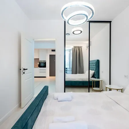 Viapipera - Modern On Pipera Blvd * Bucarest