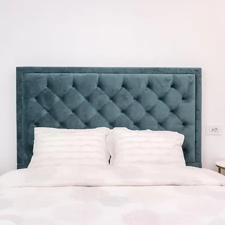 Viapipera - Modern On Pipera Blvd Bucarest