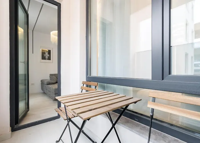 Viapipera - Modern On Pipera Blvd Апартаменти *