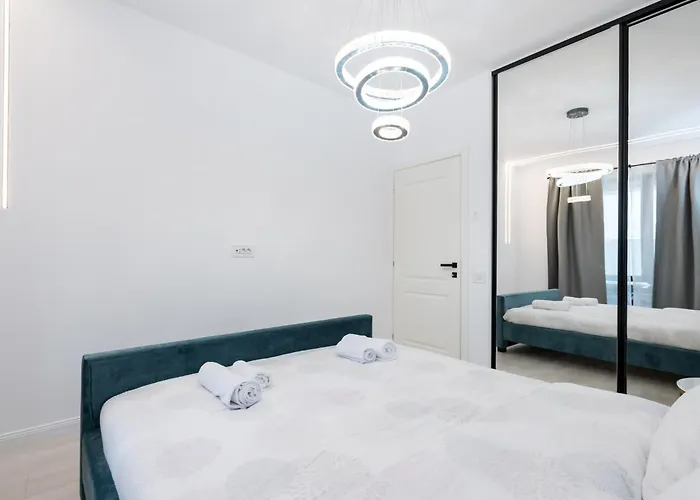 Апартаменти Viapipera - Modern On Pipera Blvd Бухарест