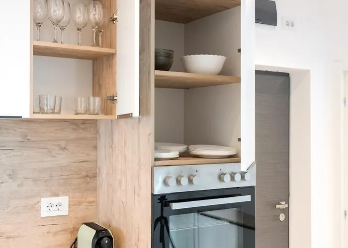 Viapipera - Modern On Pipera Blvd Bükreş